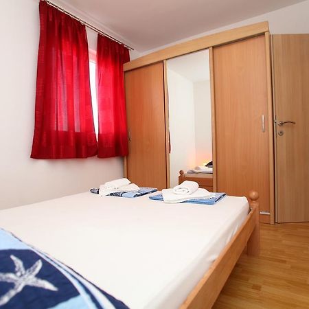 Apartments Villa Karlo คาชเตลา ภายนอก รูปภาพ