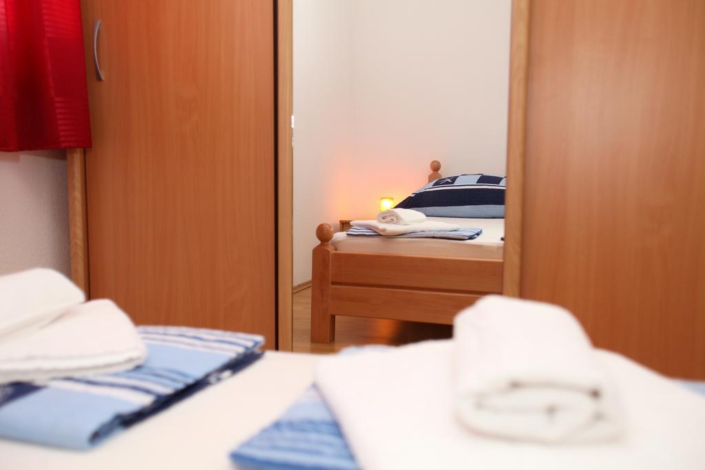 Apartments Villa Karlo คาชเตลา ภายนอก รูปภาพ