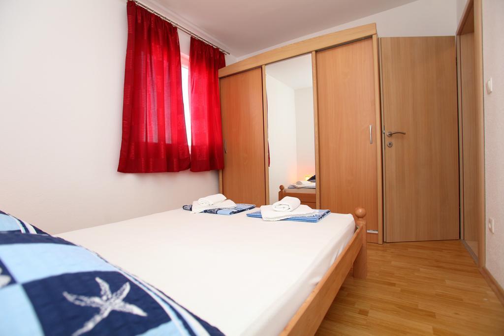 Apartments Villa Karlo คาชเตลา ภายนอก รูปภาพ